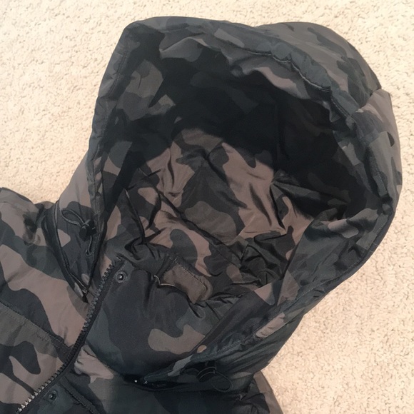 NEW Garage camo puffer - Picture 9 of 11